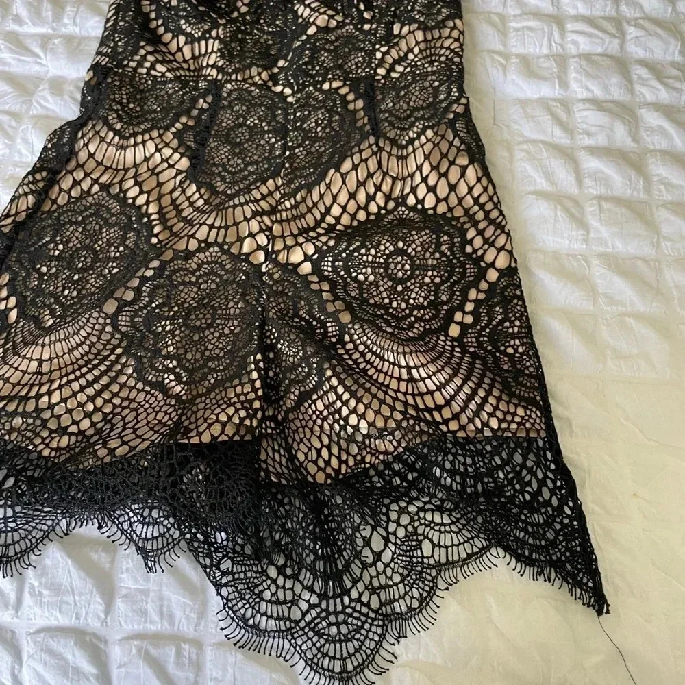 Bardot lace romper - Picture 5 of 9